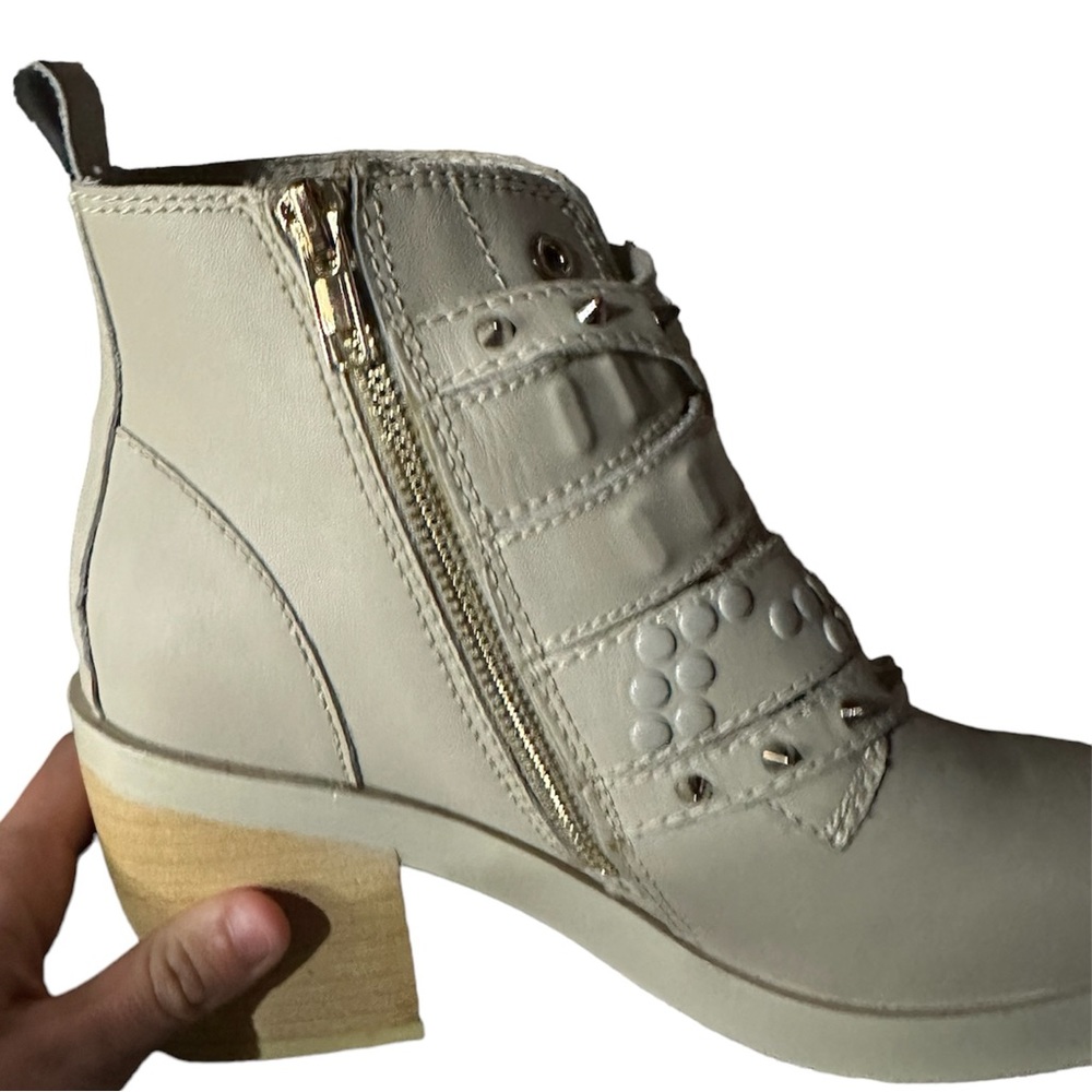 Like New Kelsi Dagger Beige High Heel Ankle Boots | Size 7 - Picture 6 of 8